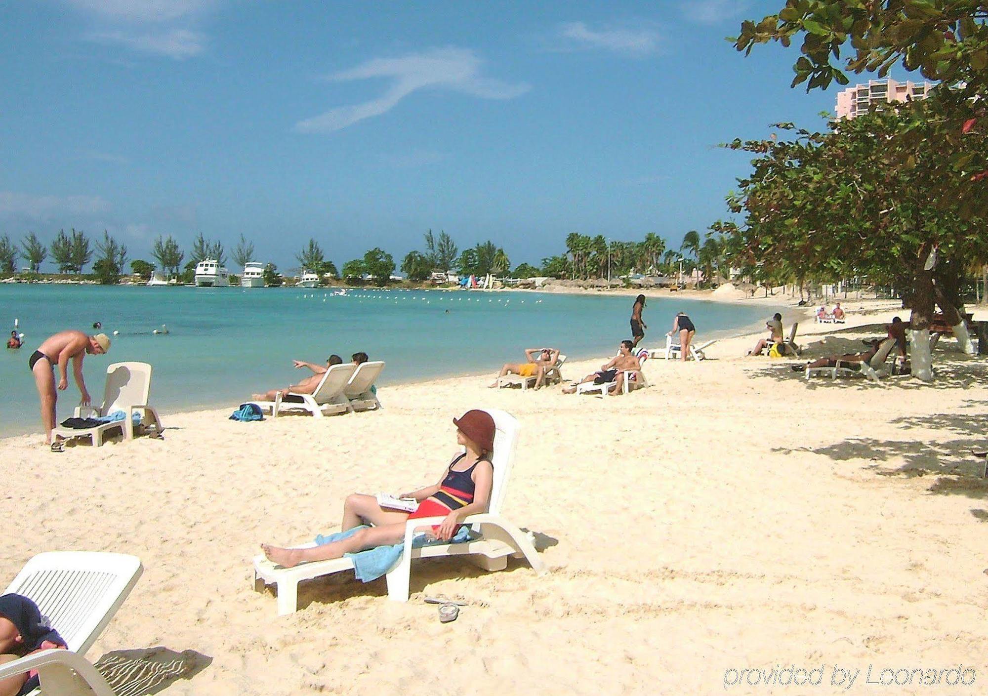 Rooms On The Beach Ocho Rios Buitenkant foto