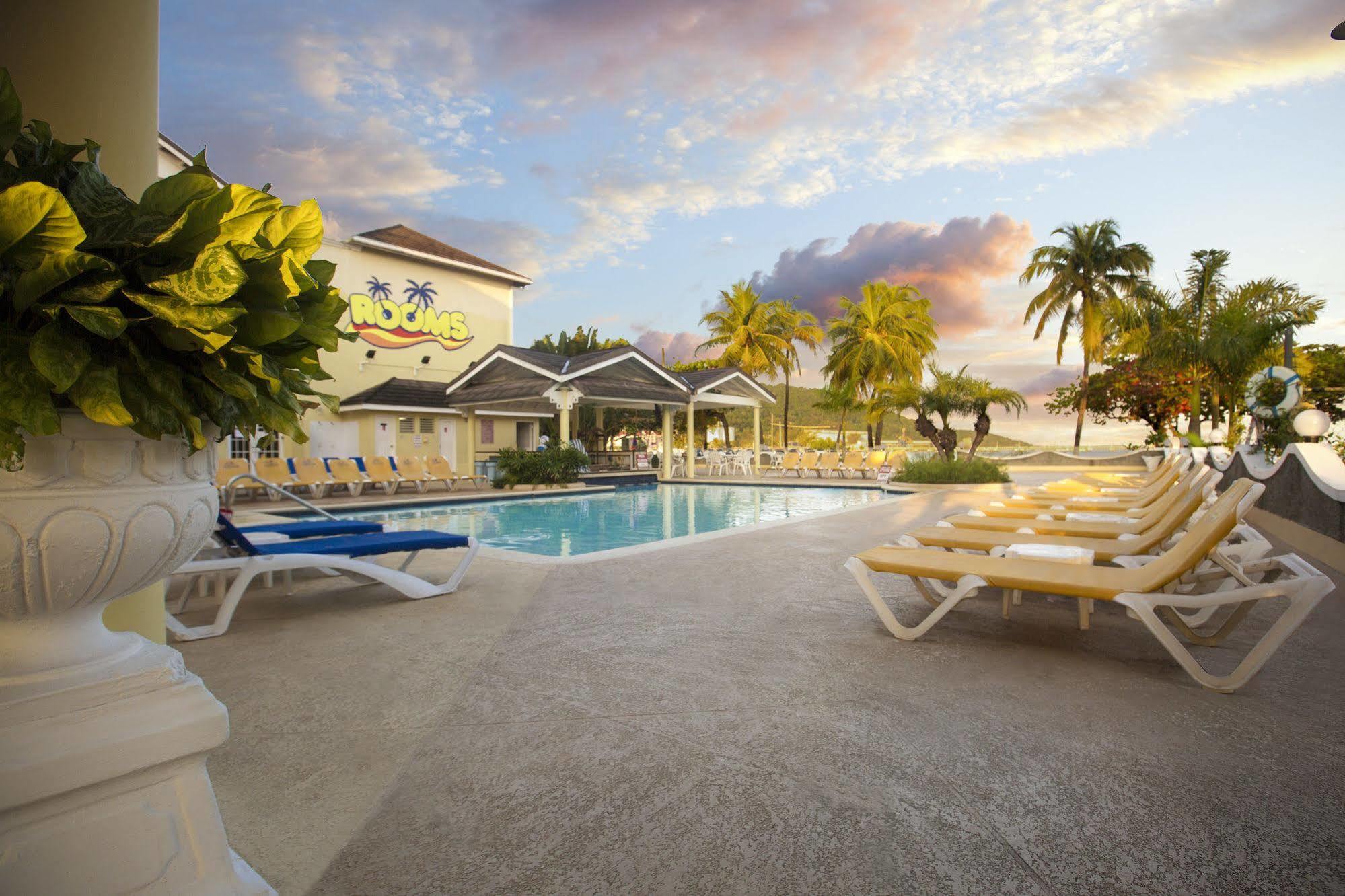 Rooms On The Beach Ocho Rios Buitenkant foto